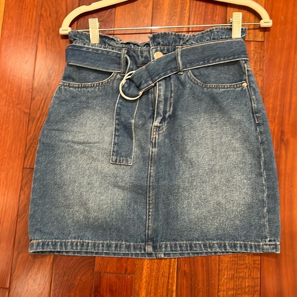 Skirt - Picture 1 of 4